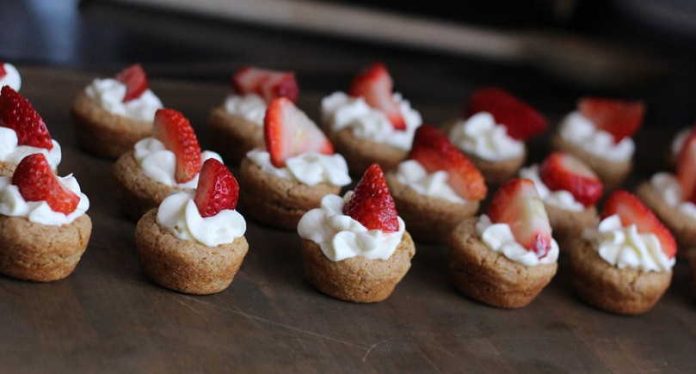 Strawberry-Crunch-Cupcakes