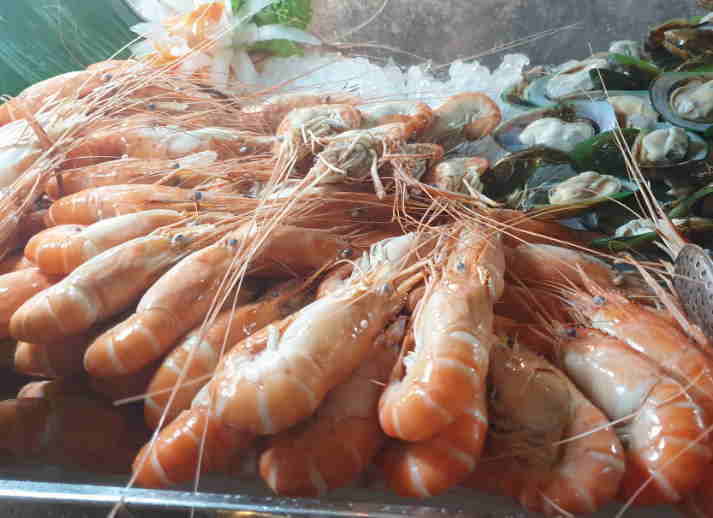 what do shrimp taste like